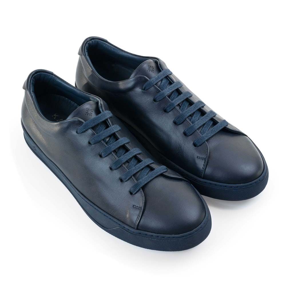 sneakers dark blue